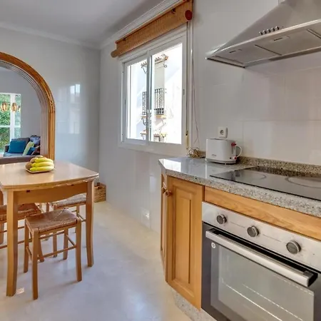 Contemporaly Huge Apartment Estepona